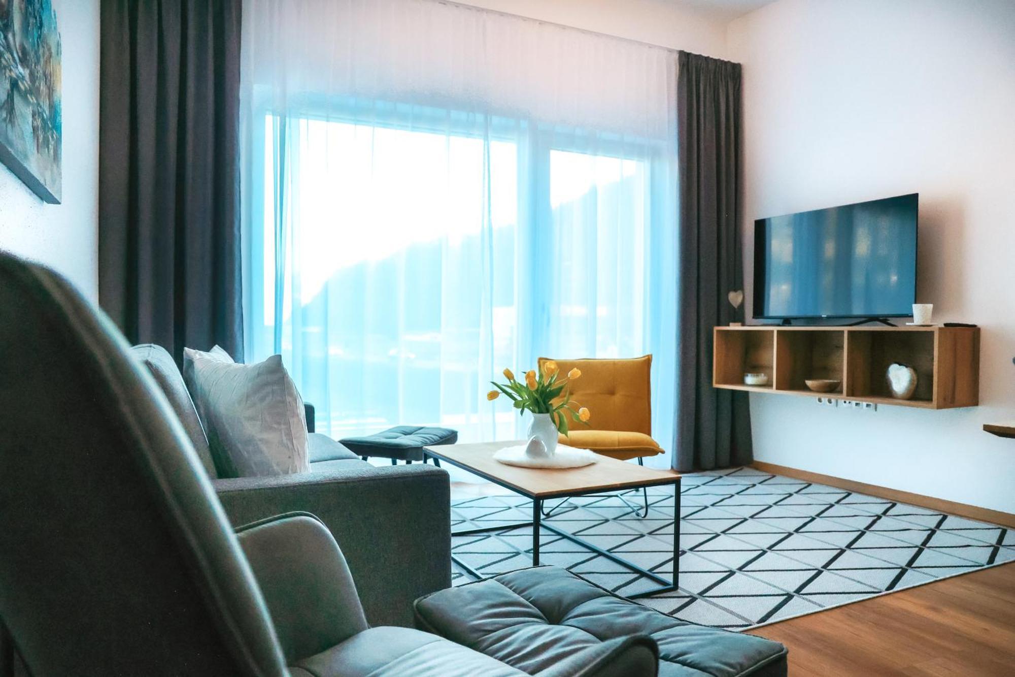 Alpenluxus Presents - Marias Zillertalblick With Roof Terrace, 3 Bedrooms & Parking Space 쉴리테르스 외부 사진